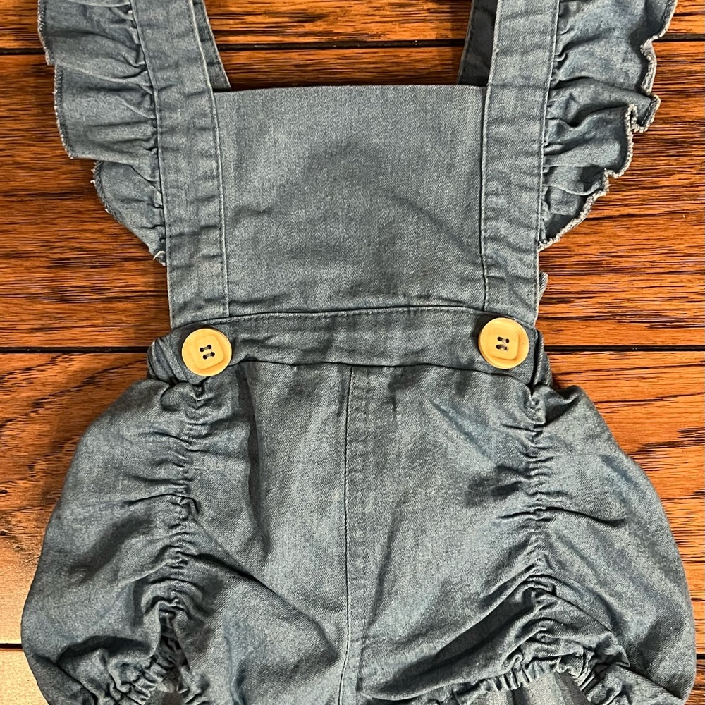 Girls Romper Size 70 (6 Mo)